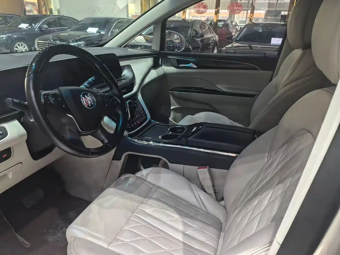 Buick GL8 2021 ES Landlord 653T Comfort фото 6