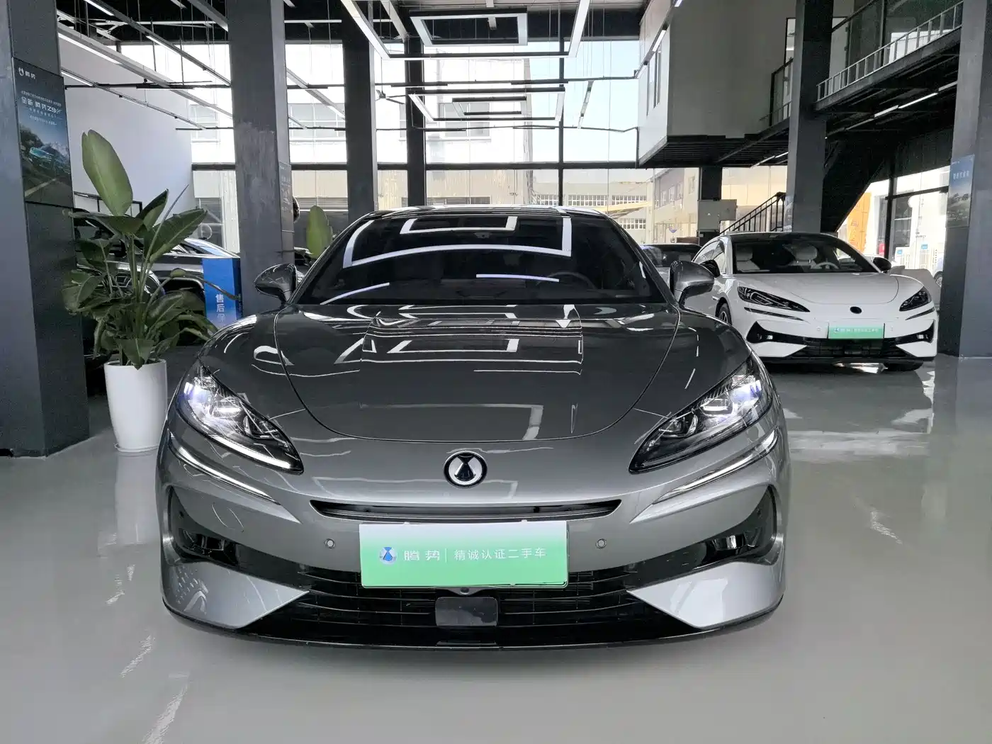 Denza Z9GT 2024 Model 1100 AWD Max Edition фото 2