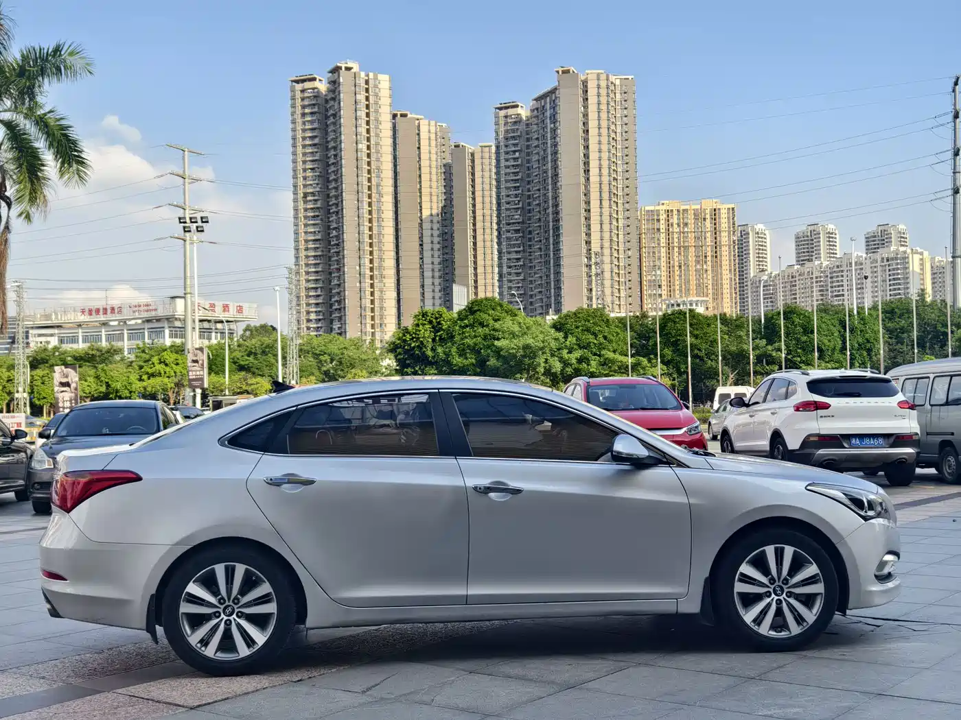 Hyundai Mistra 2014 2.0L Auto Supreme LUX фото 6