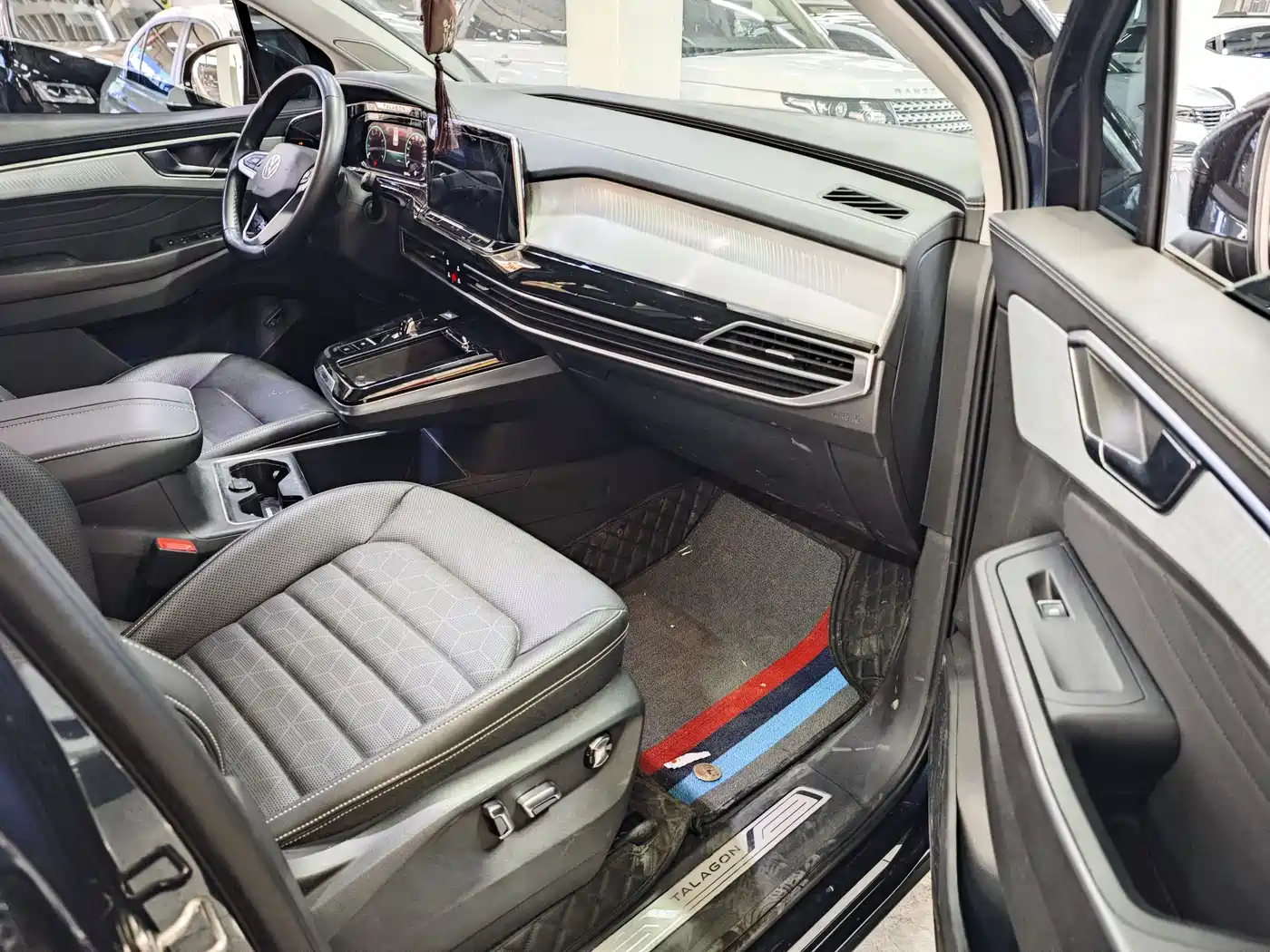 Volkswagen Talagon 2023 380TSI 4WD Luxury Pro Edition фото 6