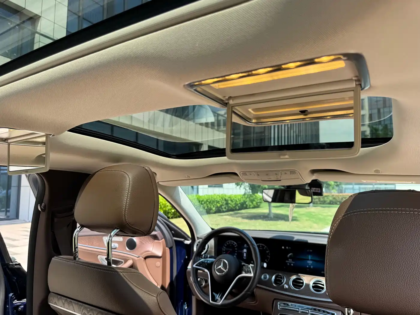 Mercedes-Benz E-Class 2021 E 300 L Fashion фото 27