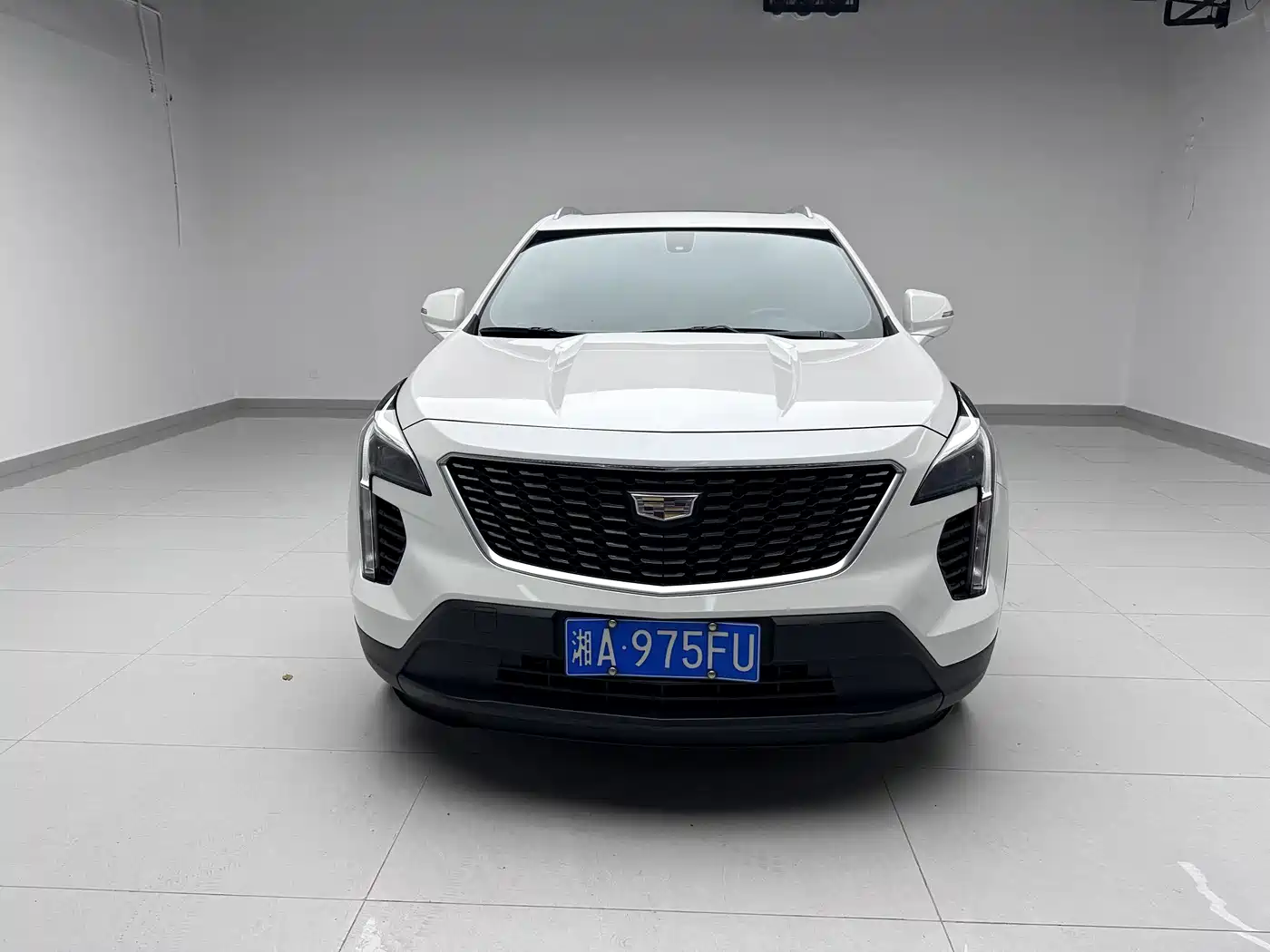 Cadillac XT4 2021 28T FWD Technology Edition фото 2