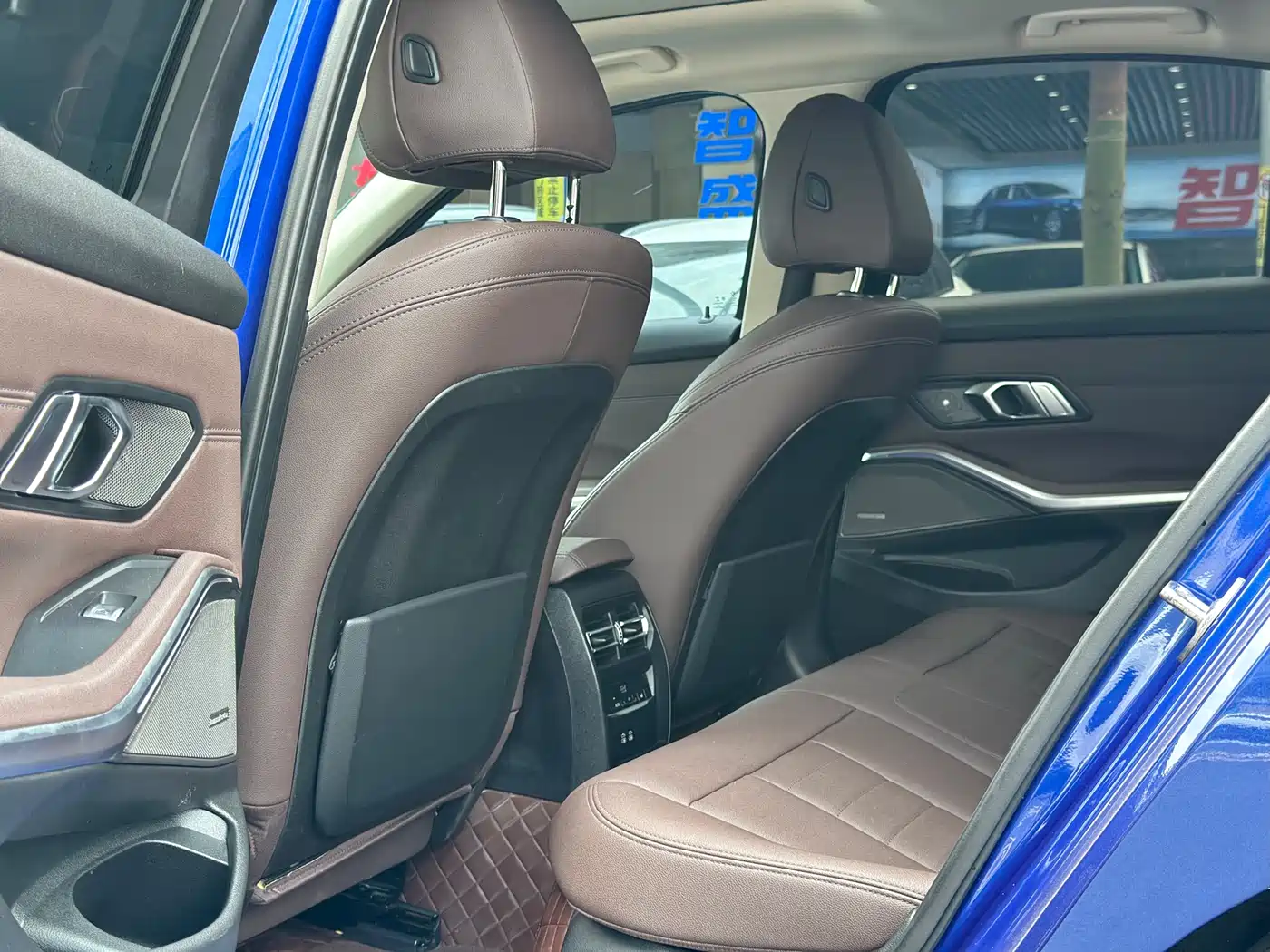 BMW 3 Series 2020 325i M Sport Black Night Package фото 7