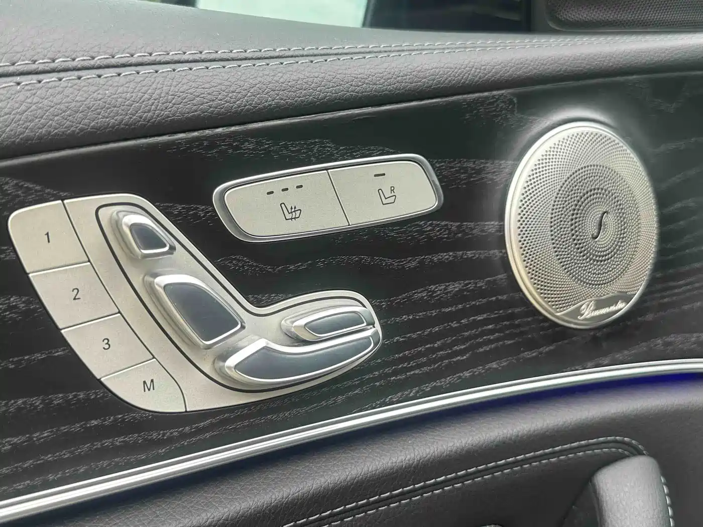 Mercedes-Benz E-Class 2016 E 300 L Sport Luxury фото 4