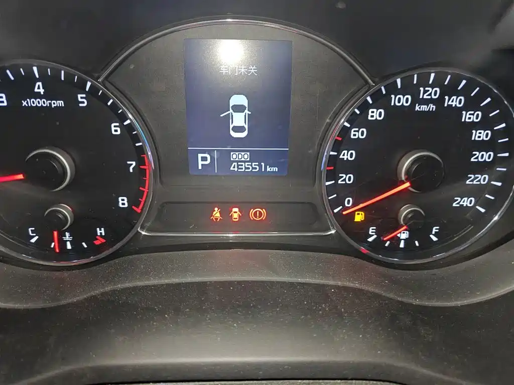 Kia K3 2015 1.6L Automatic GLS фото 5