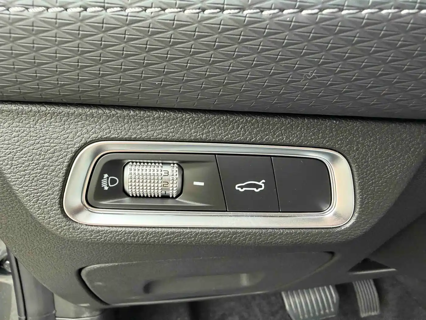 Geely Binrui 2026 2024 Binrui COOL 1.5T DCT Soaring Dragon Edition