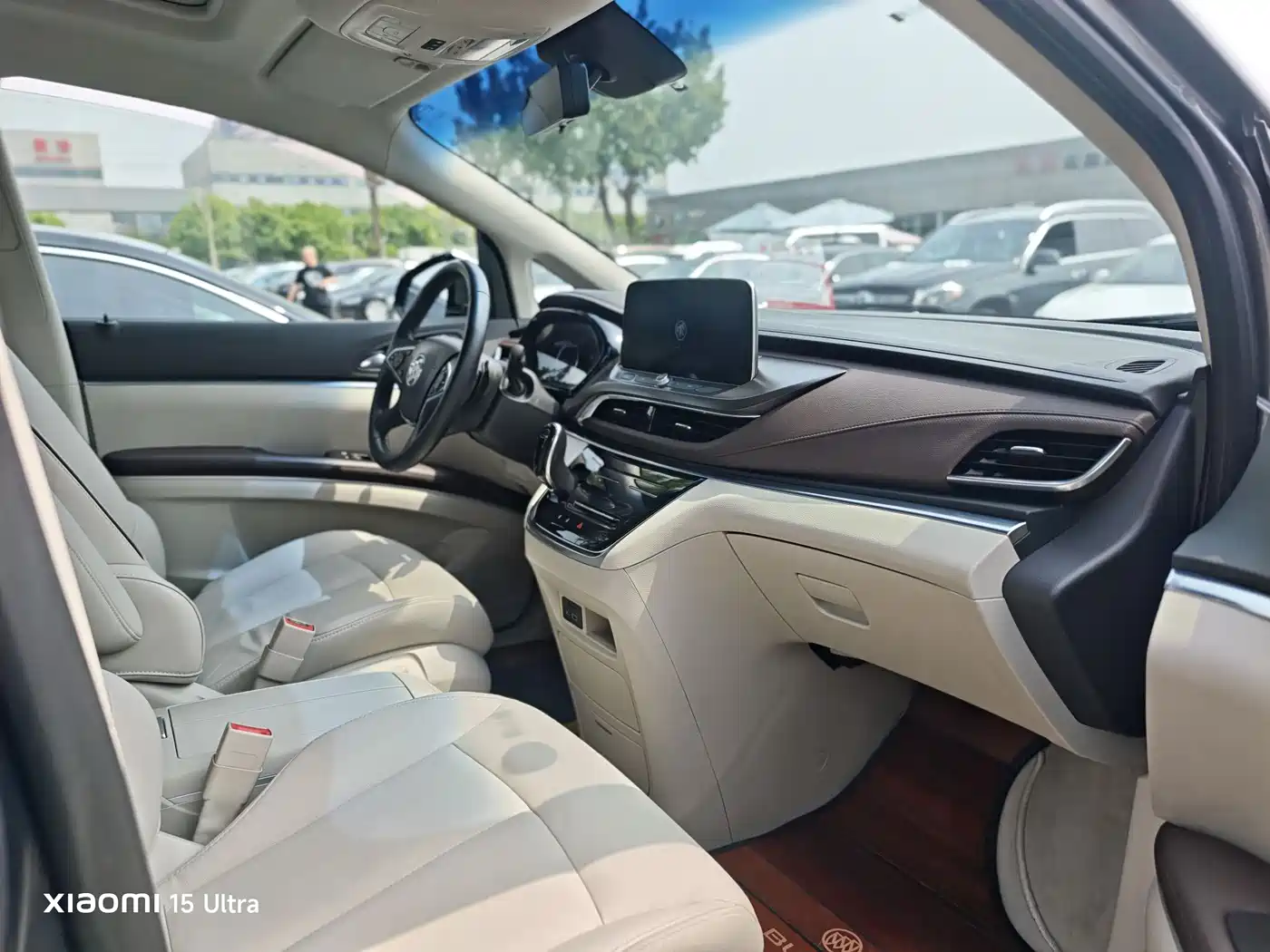 Buick GL8 2021 Land Business Class 652T Premium фото 5
