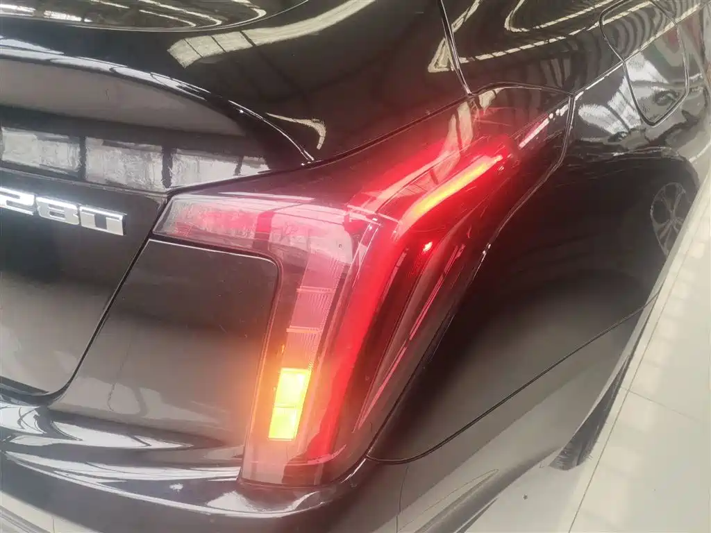 Cadillac CT5 2022 28T Luxury (Standard) фото 24