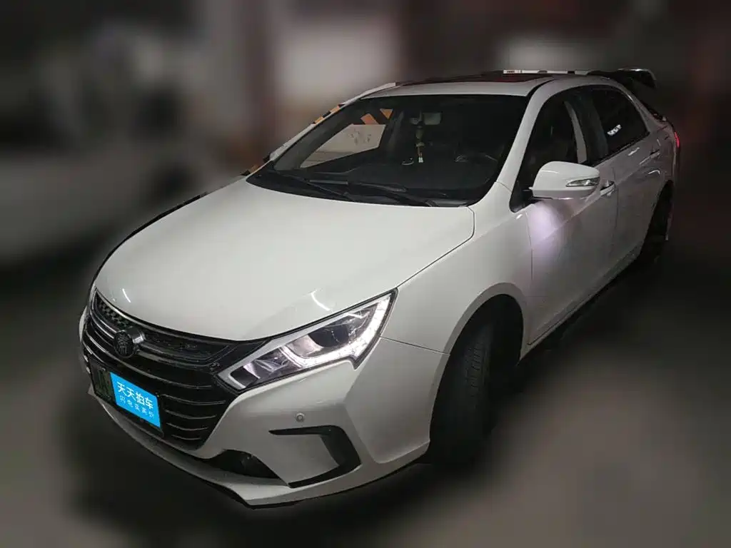 BYD Qin New Energy 2017 — пригон из Китая