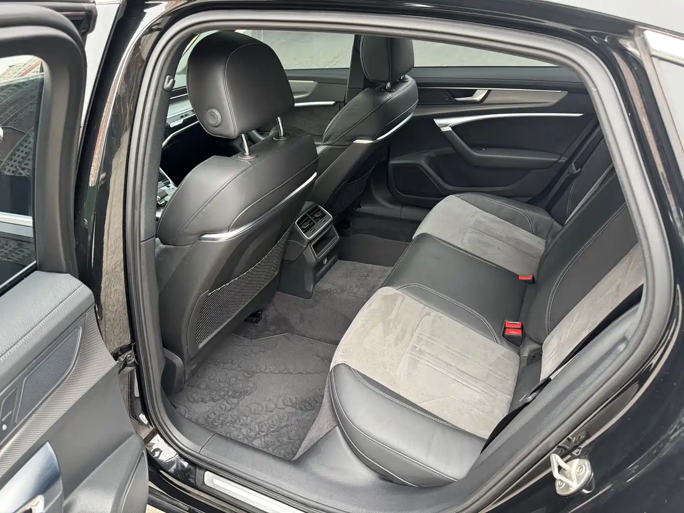 Audi A6L 2019 40 TFSI Luxury Dynamic фото 7