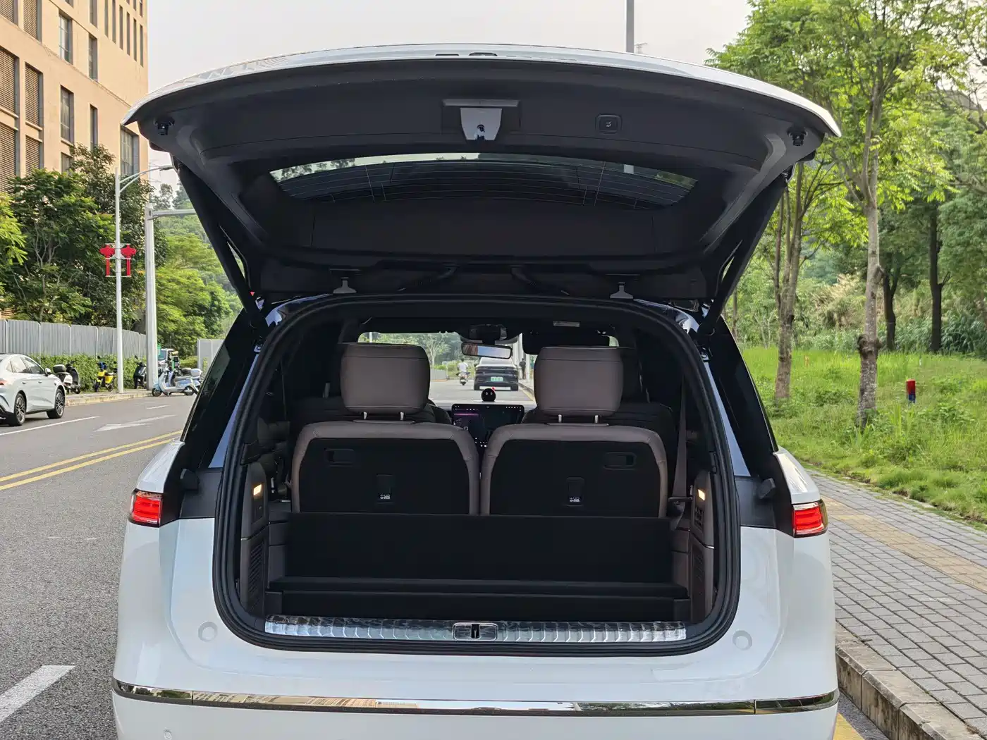 NIO ES8 2025 Model 6-Seat Executive Luxury Edition фото 15
