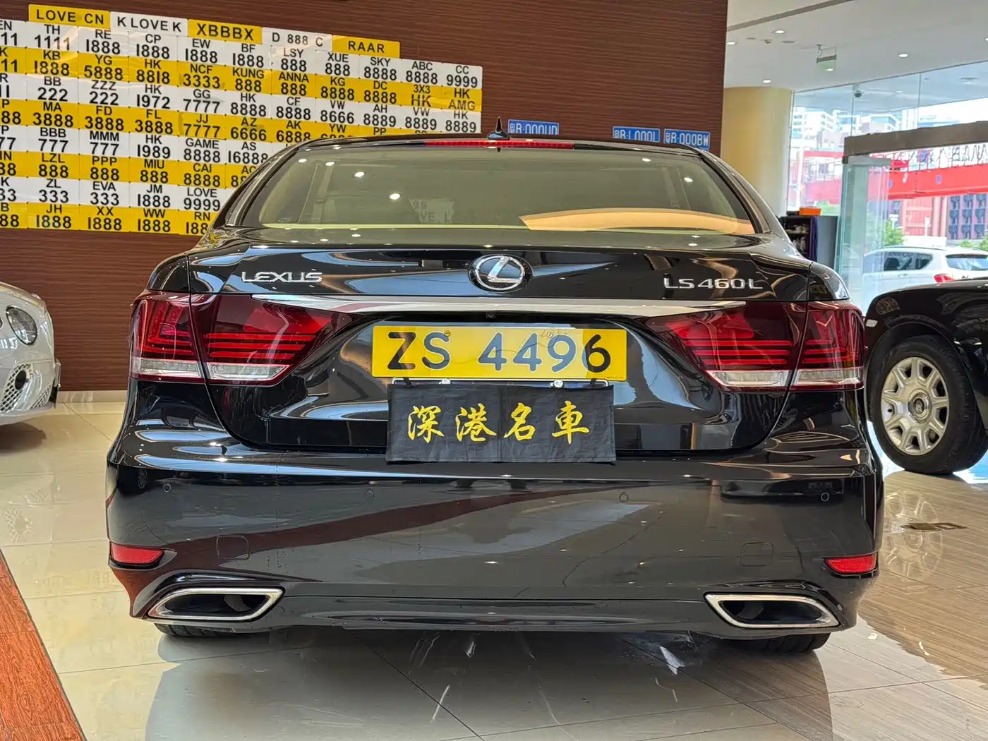 Фото 6 - Lexus LS