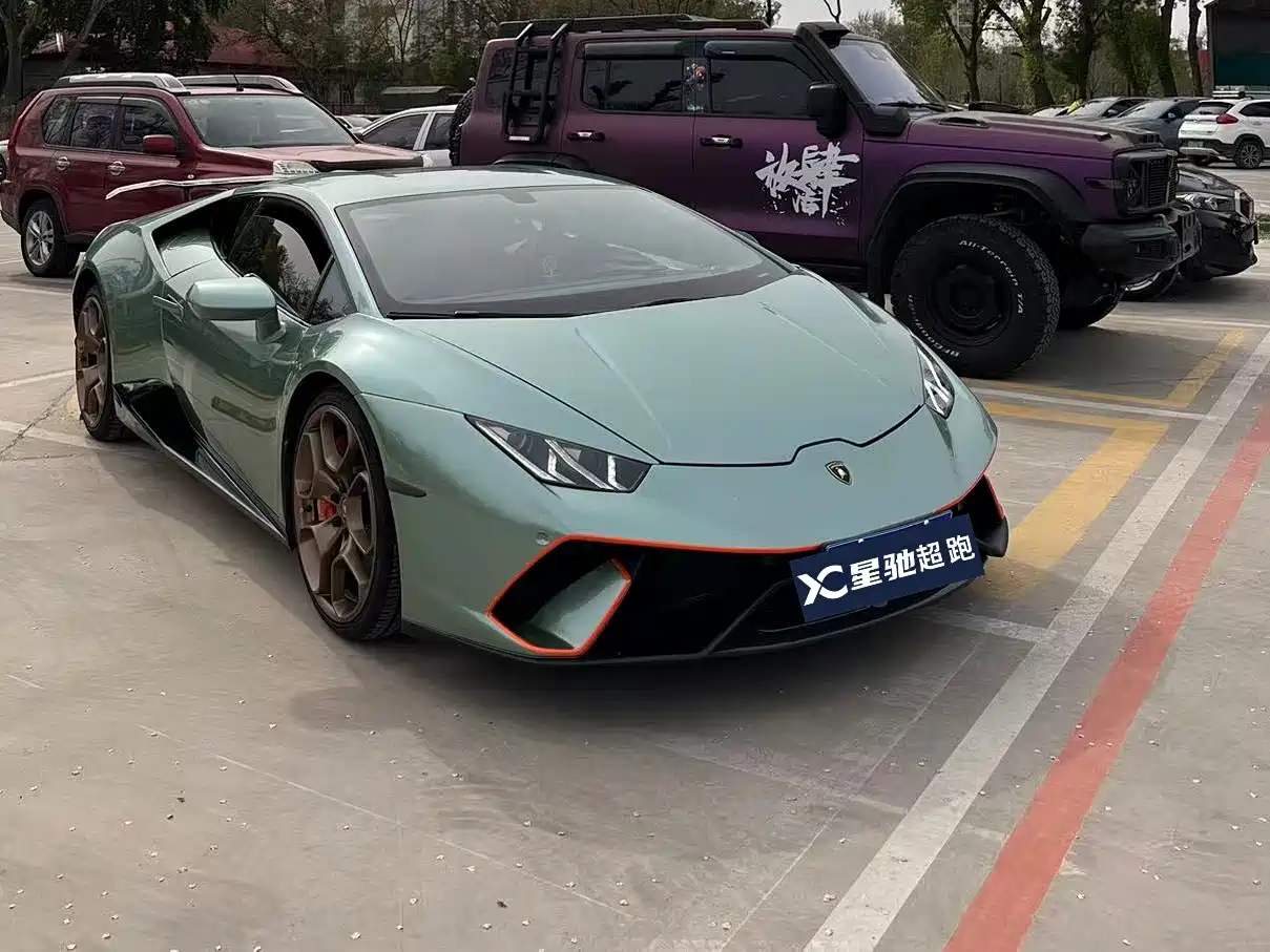 Lamborghini Huracán 2016 LP 600-4 Limited Edition фото 8