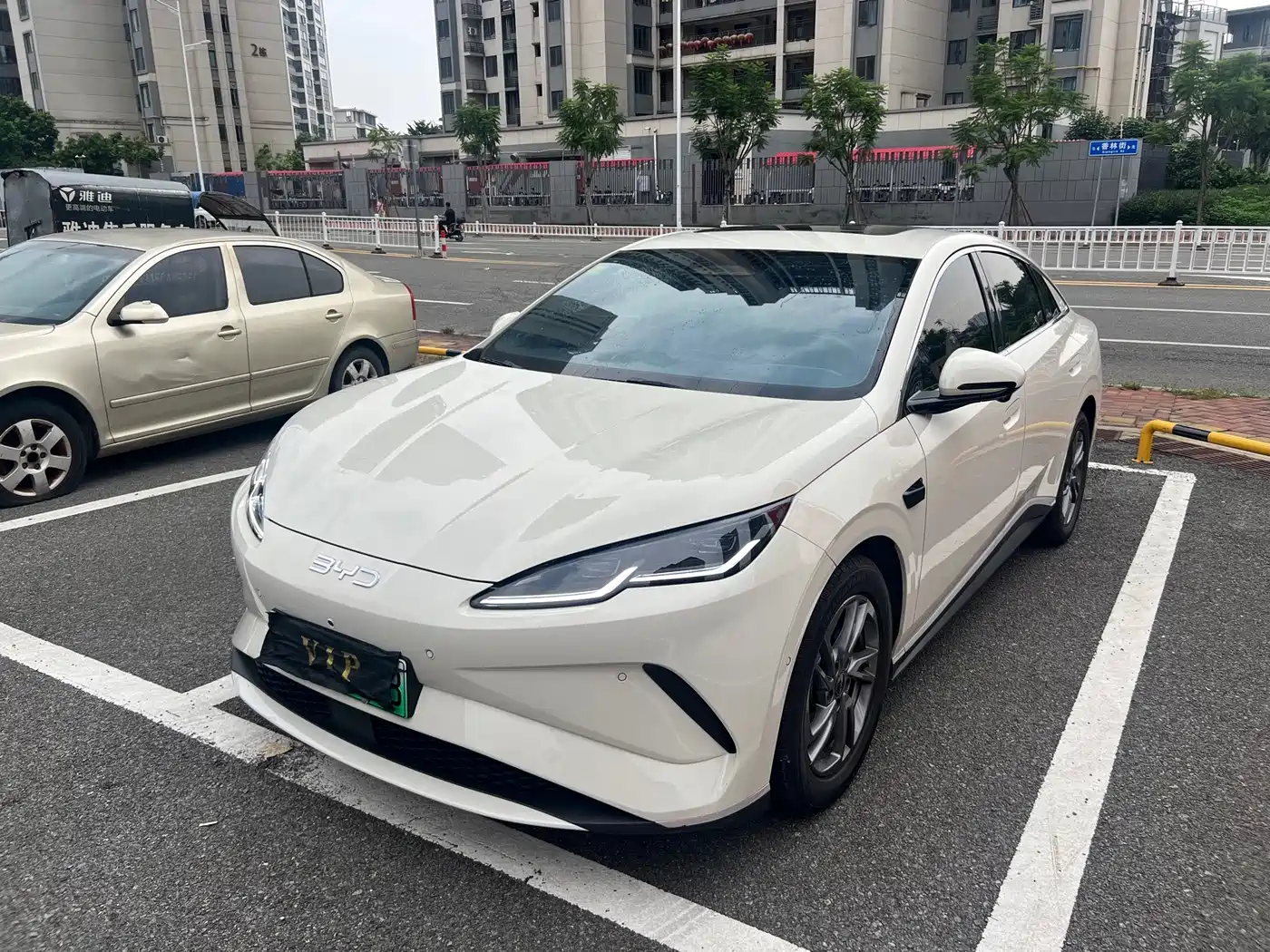 Photo 1 - BYD Seal 06 New Energy