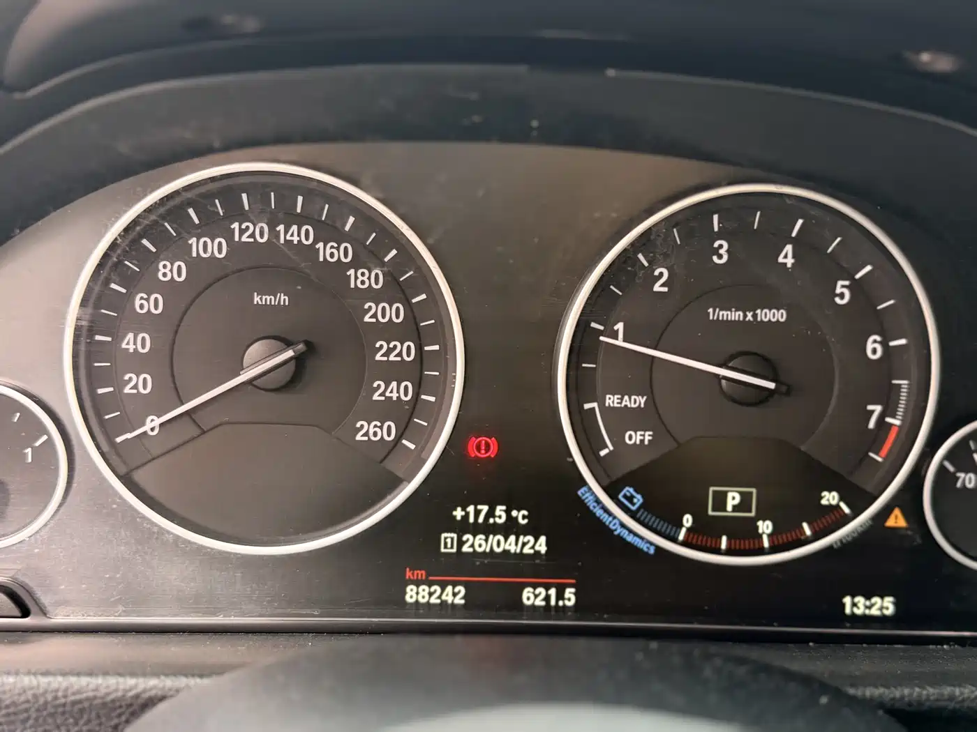 BMW 3 Series 2018 318Li фото 19