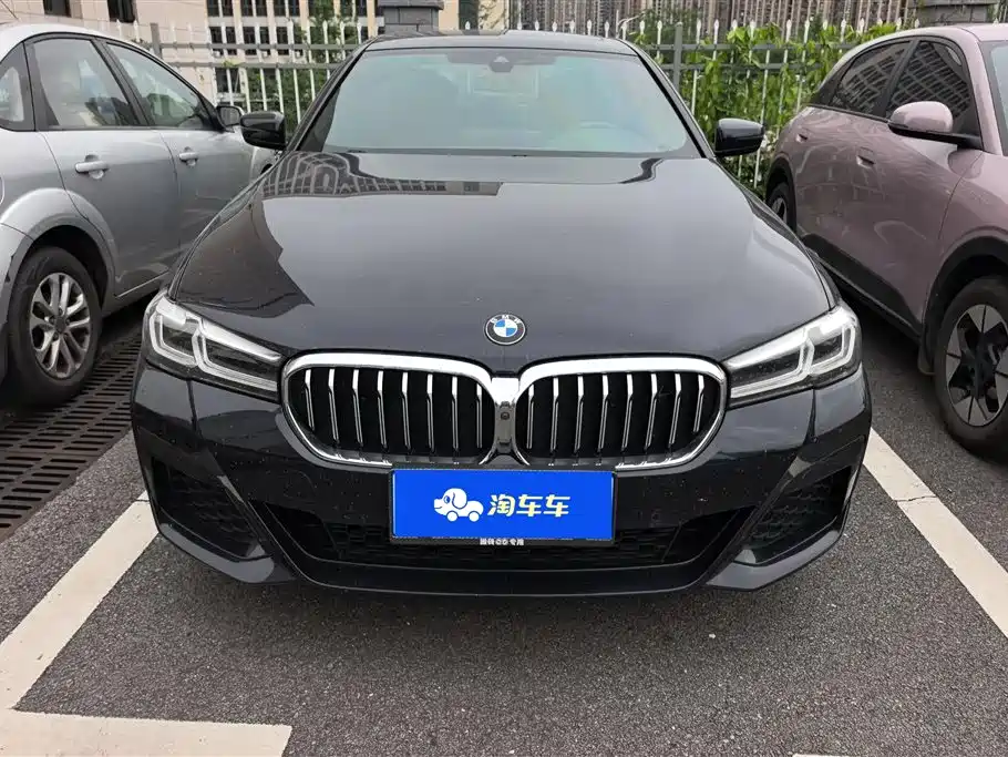 BMW 5 Series 2021 530Li Leading M Sport Package фото 2