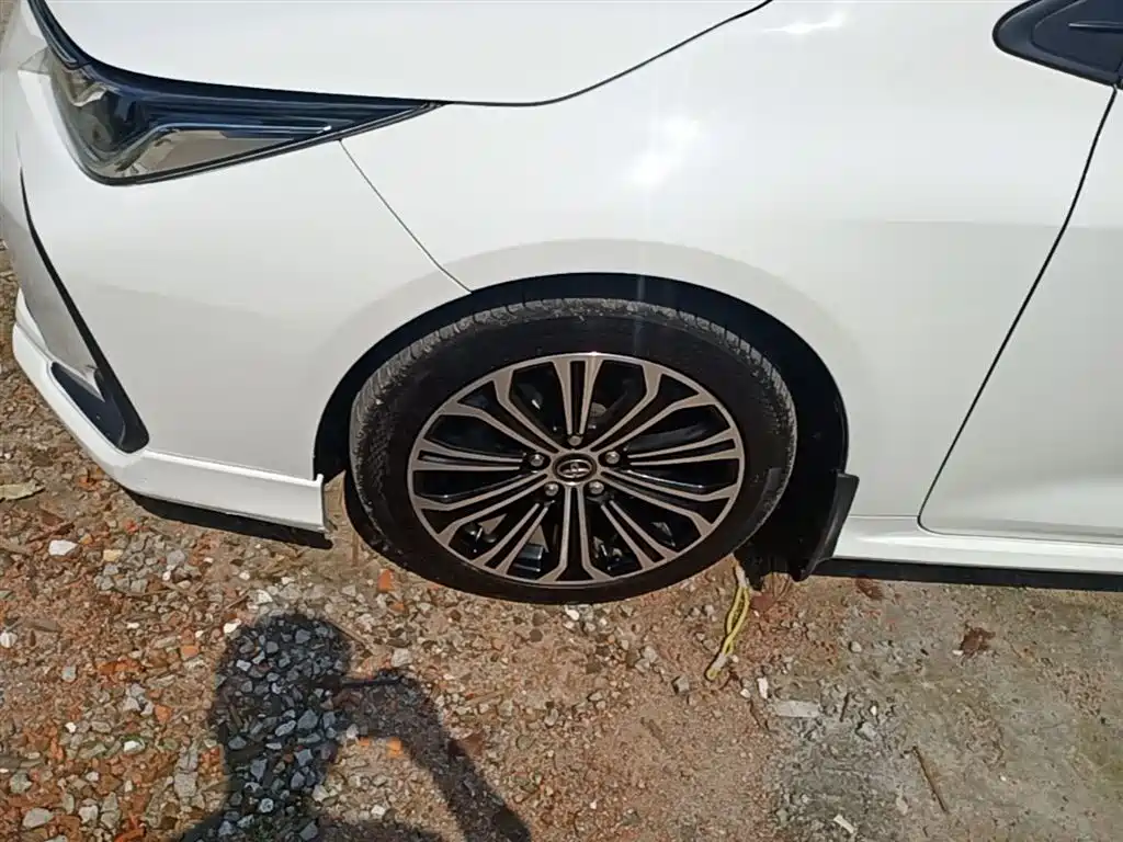 Toyota Corolla 2019 1.2T S-CVT Sport Edition фото 23