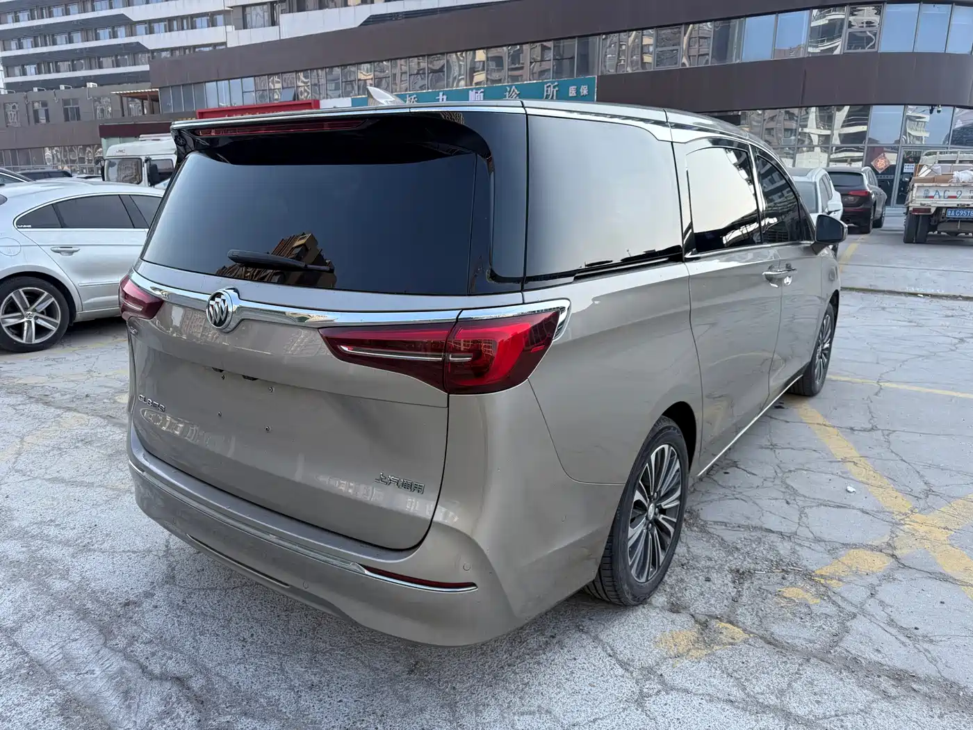 Buick GL8 2022 ES Landmark 653T Luxury фото 5
