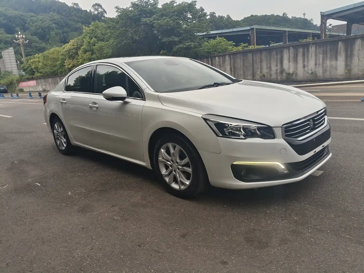 Peugeot 508 2015 1.6THP Auto Excellence Edition фото 3