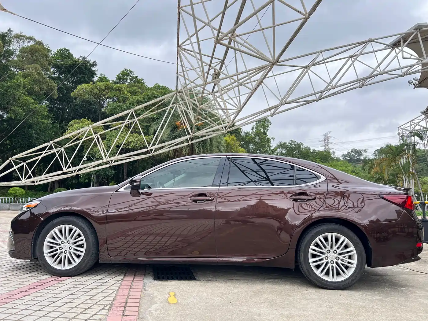 Lexus ES 2015 200 Comfort Edition фото 3