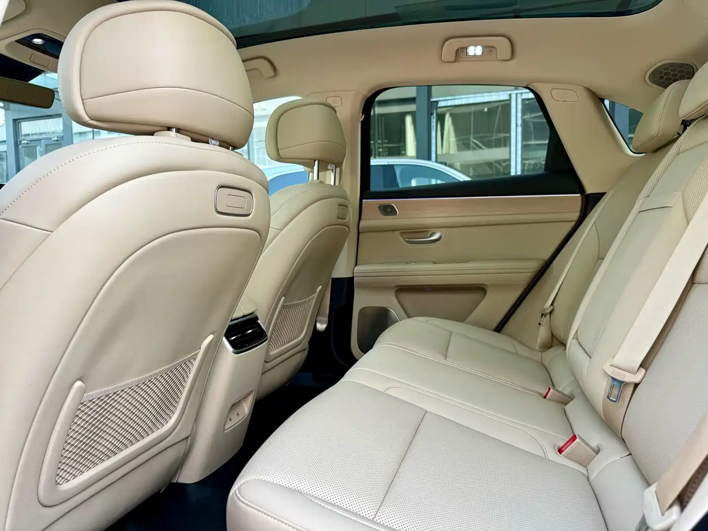 AITO Wenjie AITO M5 2025 Extended Range Ultra AWD фото 7
