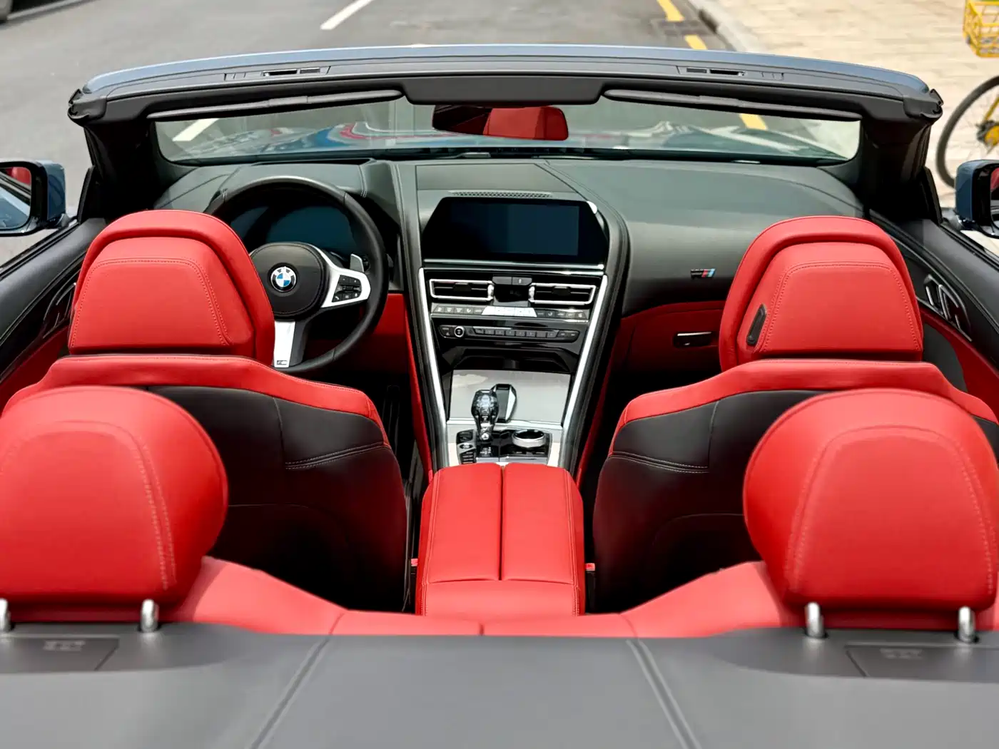 BMW 8 Series 2019 840i Convertible M Sport фото 19