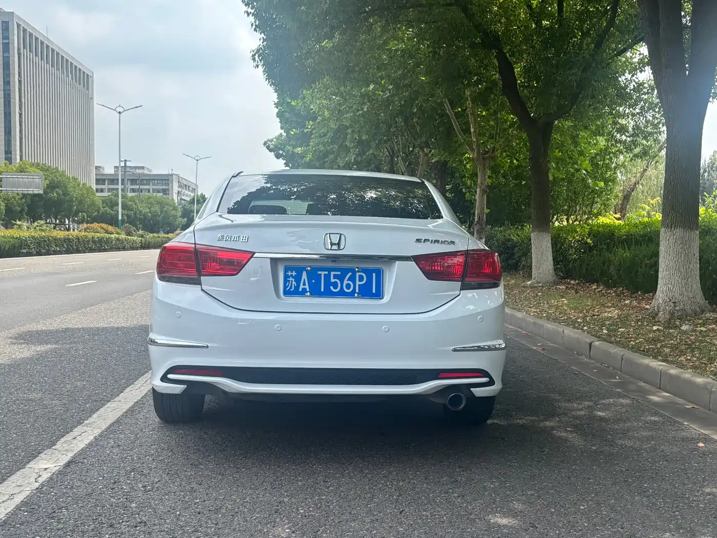 Honda Spirior 2016 2015 2.0L Premium Edition
