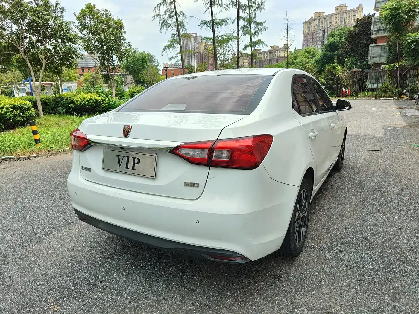 Roewe 360 2017 2017 1.5L Auto Luxury Edition