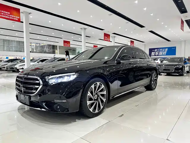 Mercedes-Benz E-Class 2025