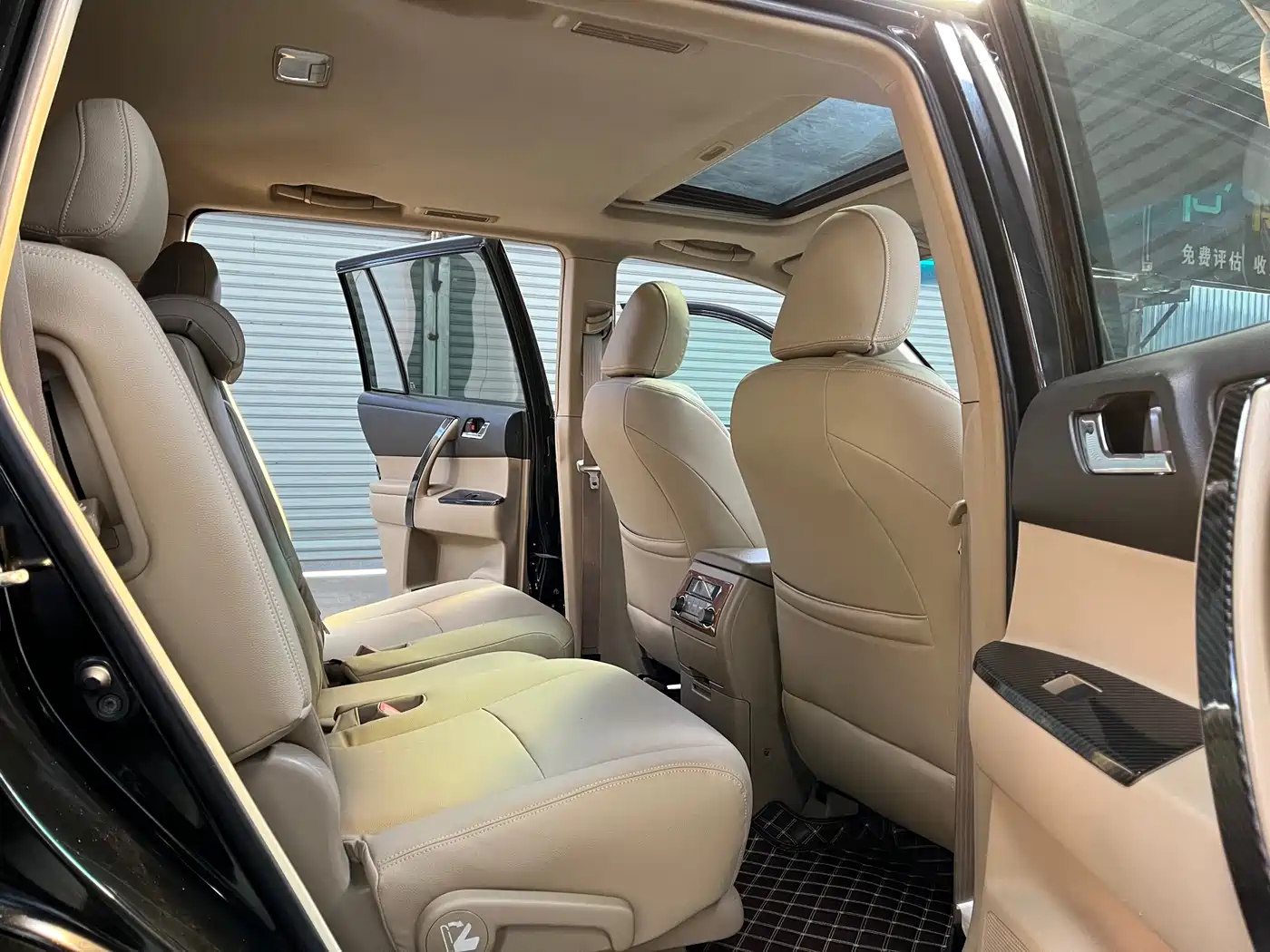 Toyota Highlander 2009 3.5L 4WD 7-seater Luxury Edition фото 16