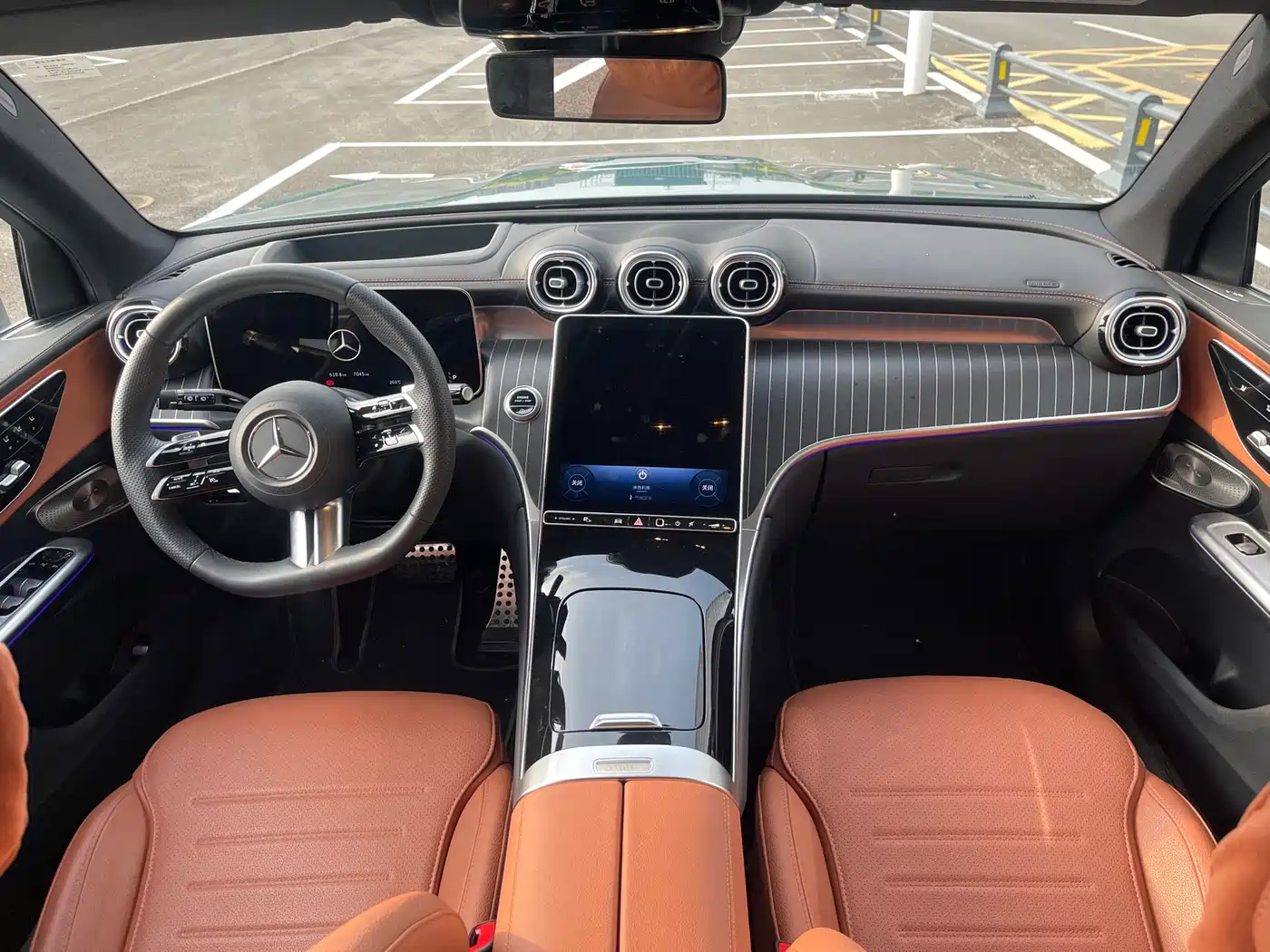Mercedes-Benz GLC 2024 GLC 300 L 4MATIC Luxury 5-seater фото 5