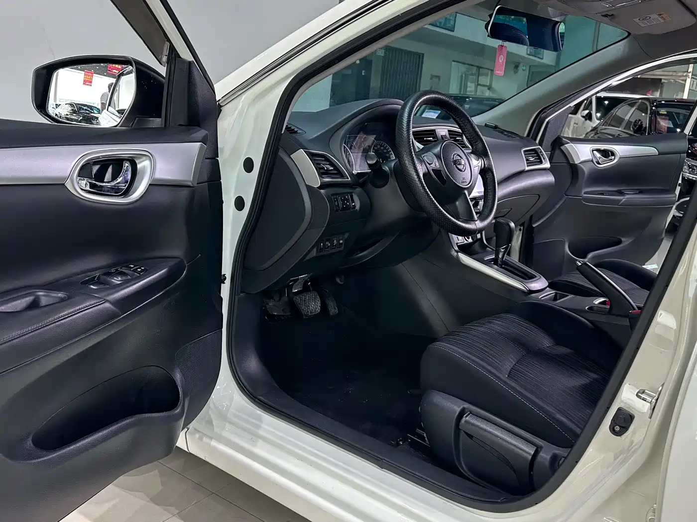 Nissan SYLPHY, миниатюра 7