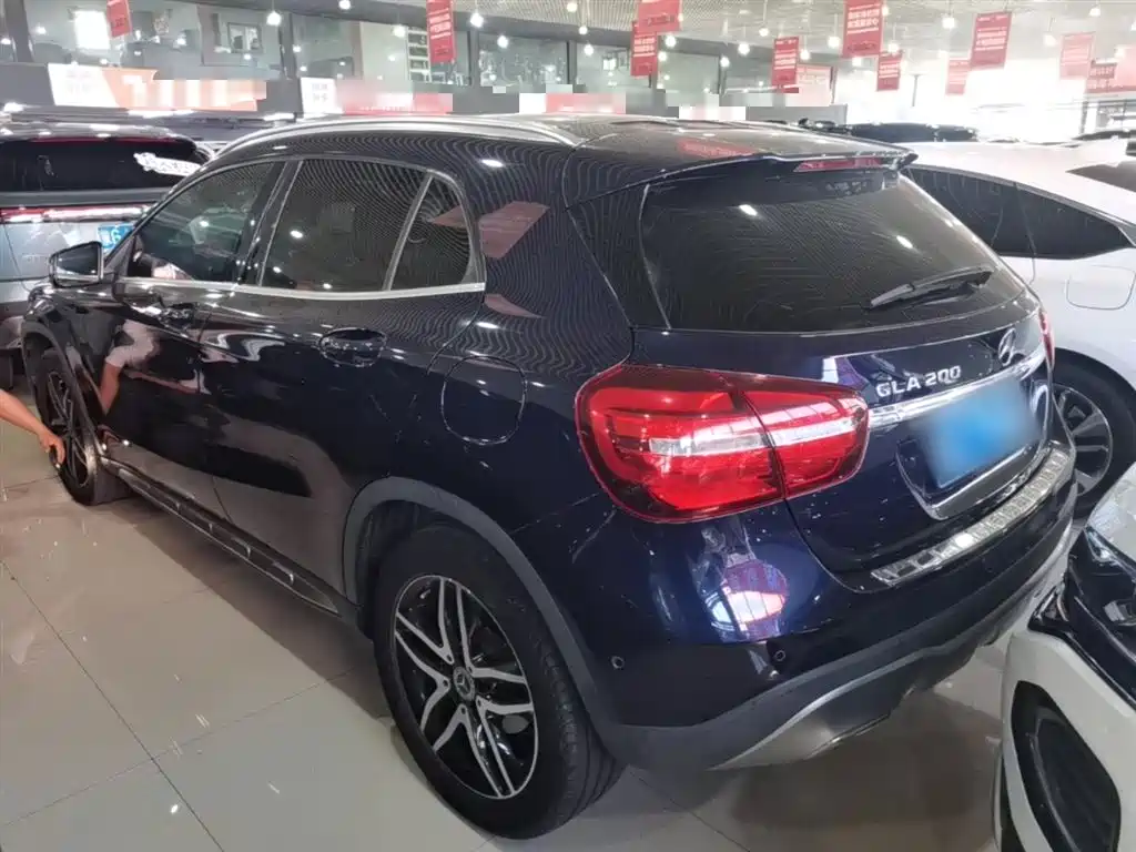 Mercedes-Benz GLA 2017 GLA 200 Dynamic фото 5