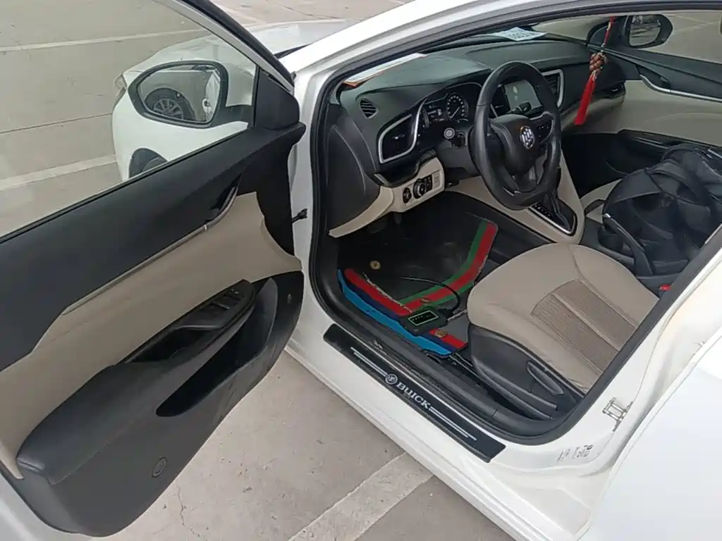 Фото 16 - Buick Excelle