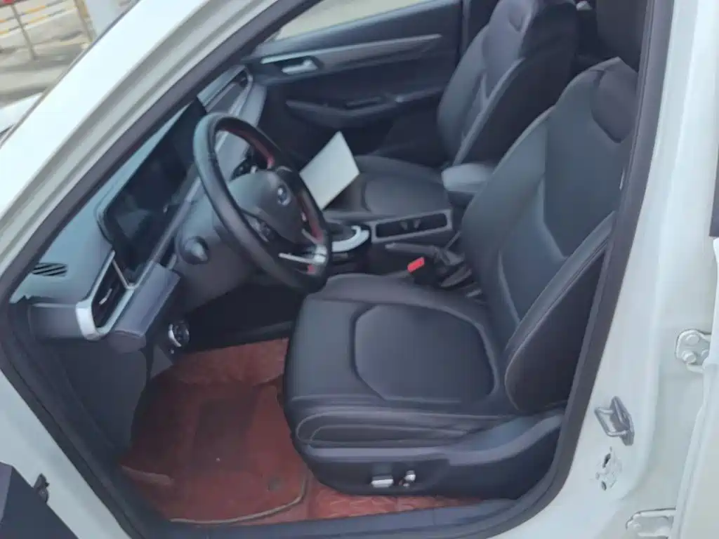 Ford Escort 2022 2021 1.5L Automatic Platinum Edition