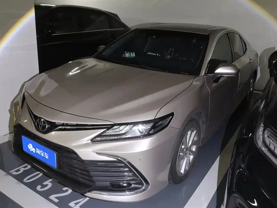 Toyota Camry 2021 2.0G Luxury Edition