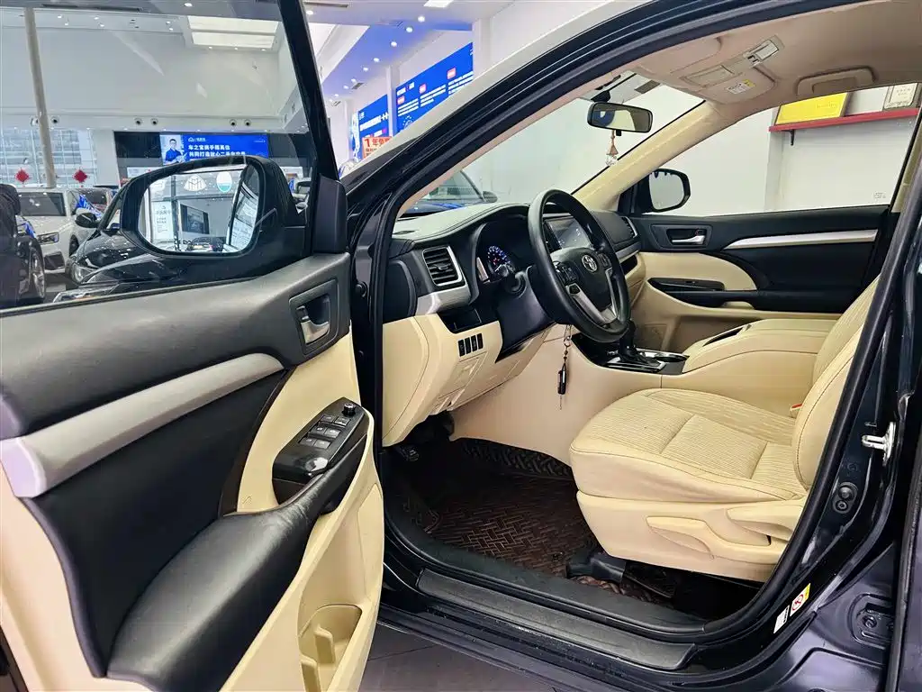 Toyota Highlander 2018 2.0T 4WD Elite 7-seater (China V) фото 20