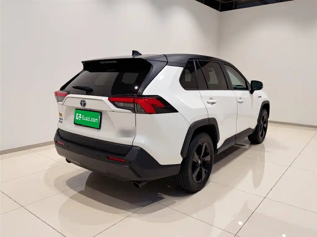 Toyota RAV4 Rongfang 2022 Hybrid 2.5L E-CVT 4WD Elite Plus Edition фото 12