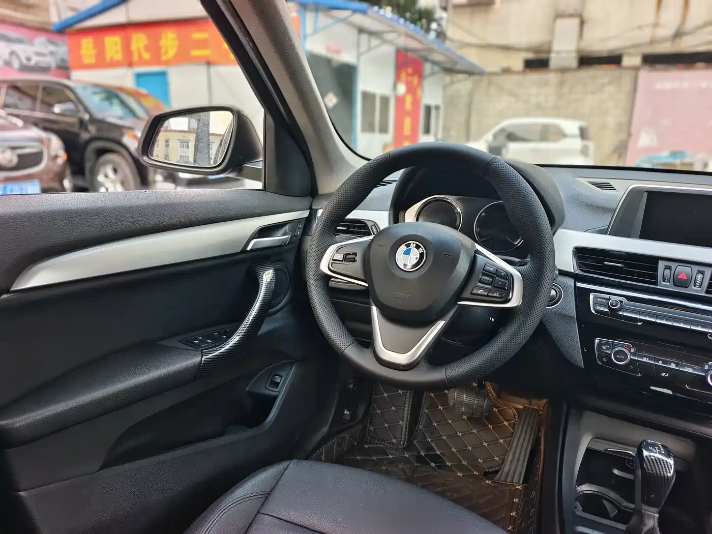 Фото 7 - BMW X1