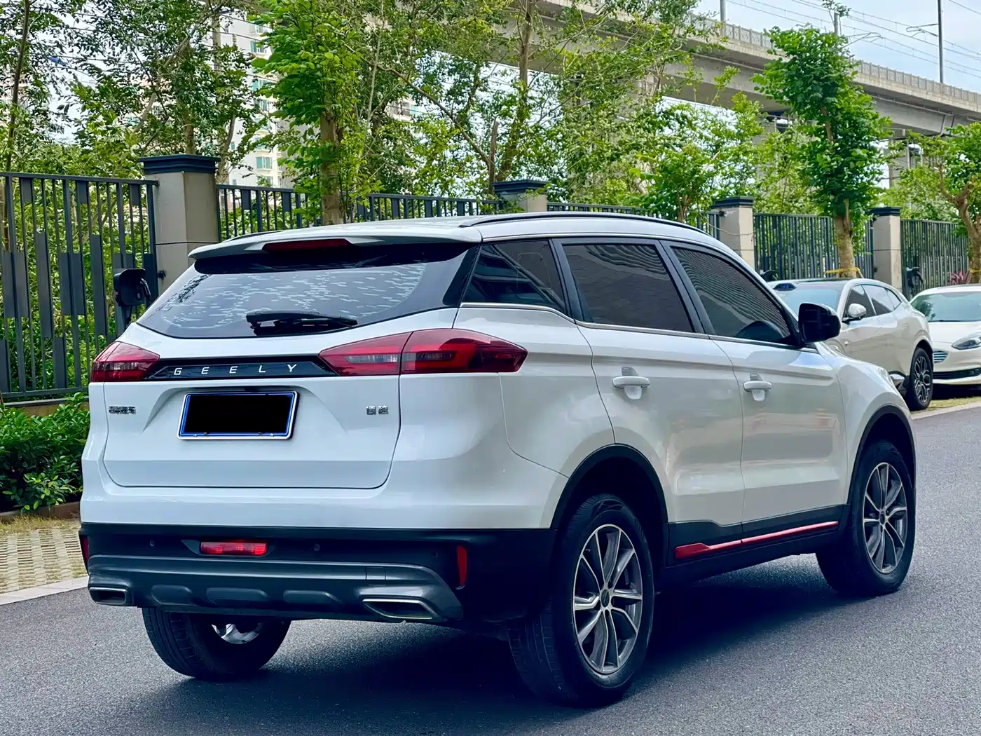 GEELY AUTOMOBILE BOYUE