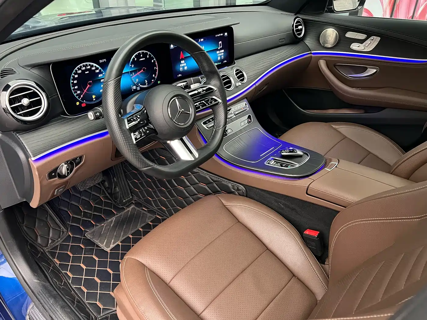 Mercedes-Benz E-Class 2023 E 300 L Sport Luxury фото 11