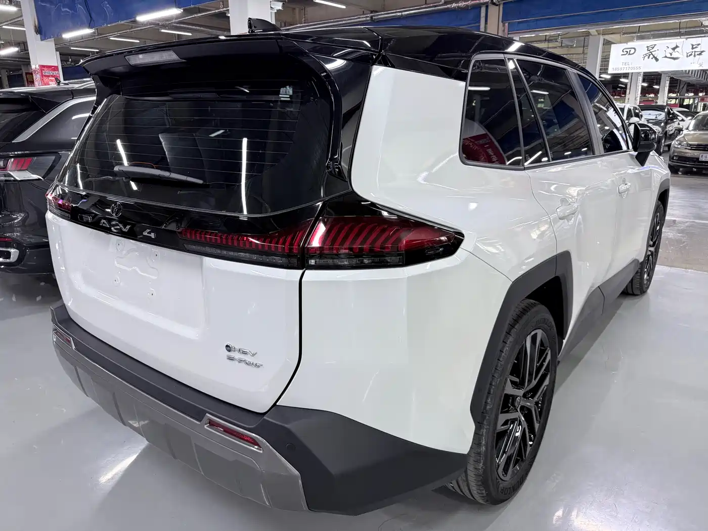 Toyota RAV4 Rongfang 2026 Model Dual Hybrid 2.5L Base фото 10