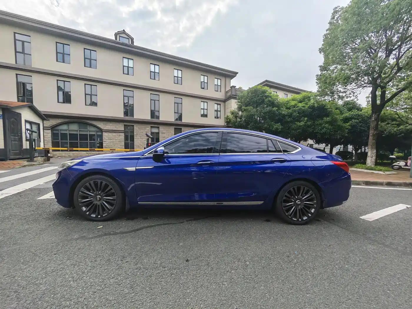 Hongqi H5 2019 30TD Agile Edition фото 4