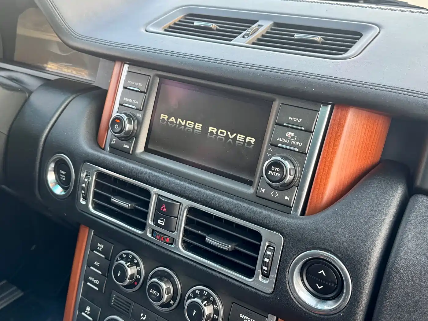 Land Rover Range Rover 2012 5.0 SC V8 фото 10