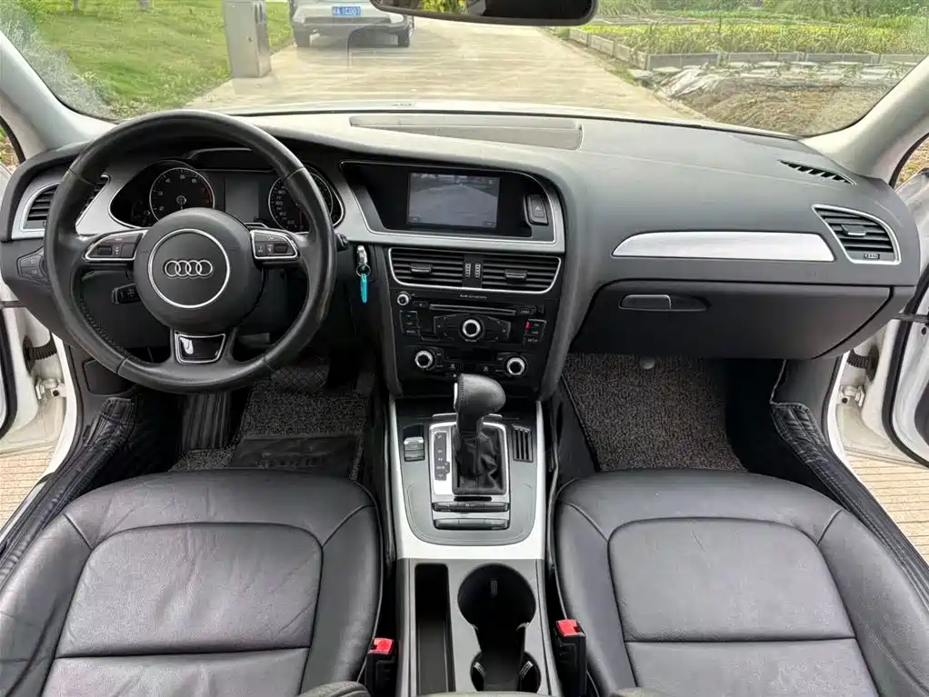 Audi A4L 2015 35 TFSI Auto Standard фото 5