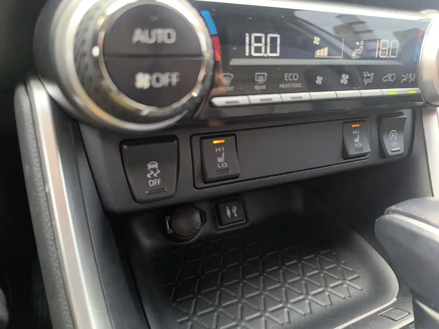 Toyota RAV4 Rongfang 2022 2.0L CVT 4WD Trend Plus Edition фото 14
