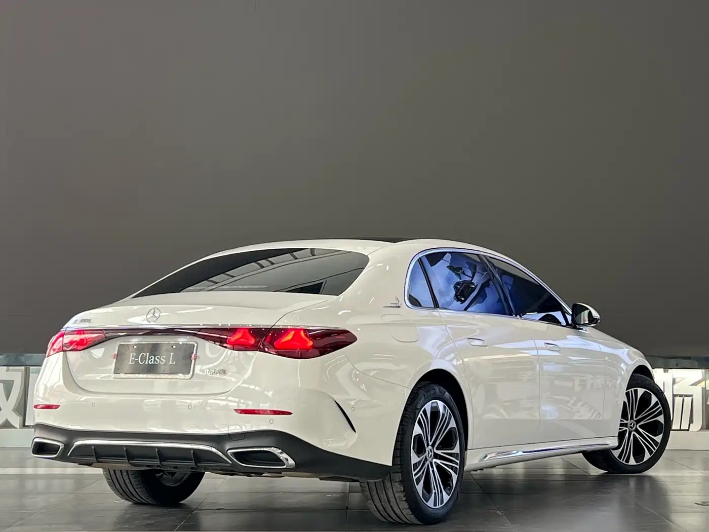 Mercedes-Benz E-Class 2024 E 300 L Fashion Sport фото 10