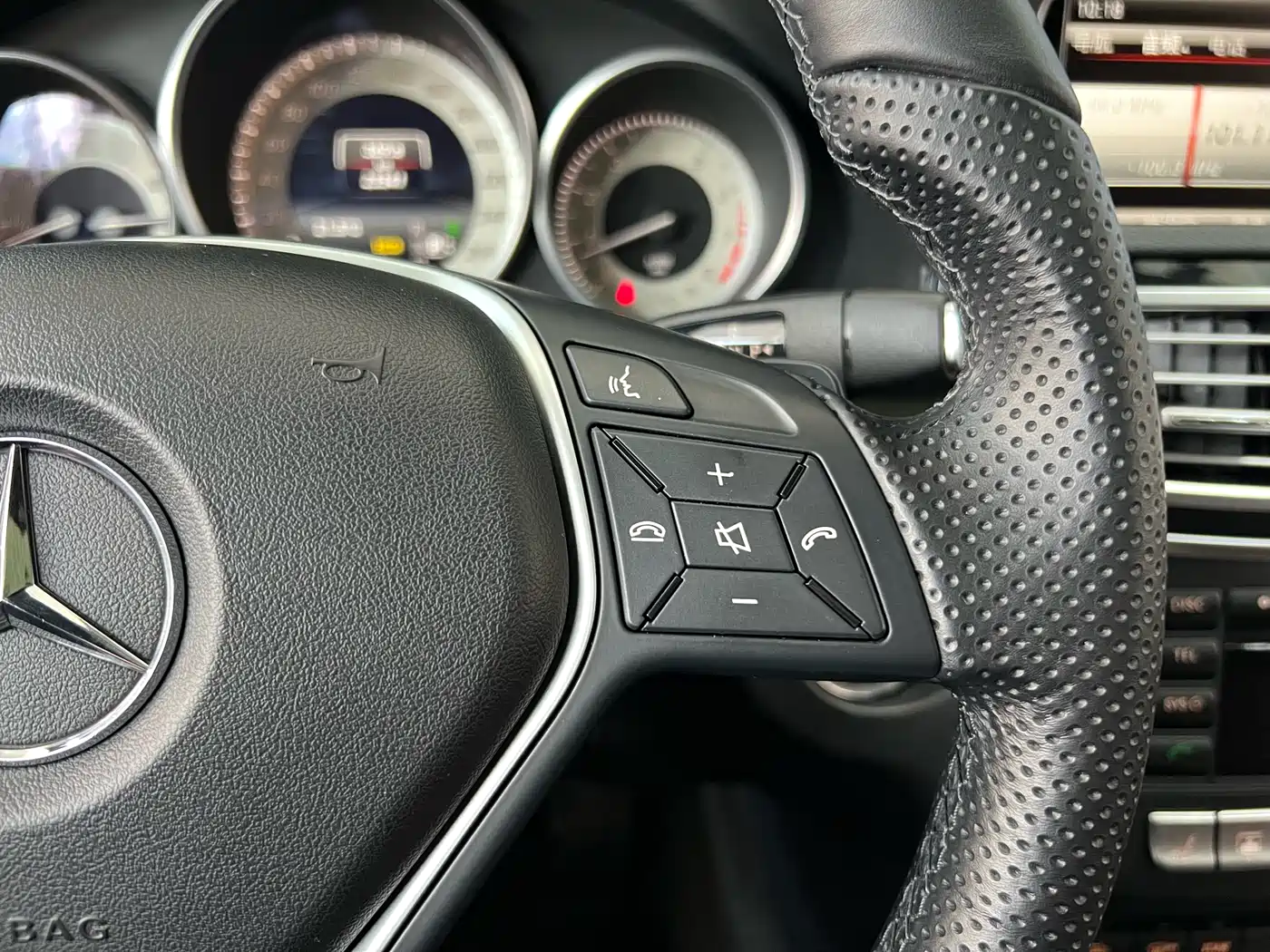 Mercedes-Benz E-Class 2015 E 260 L Sport Luxury фото 37