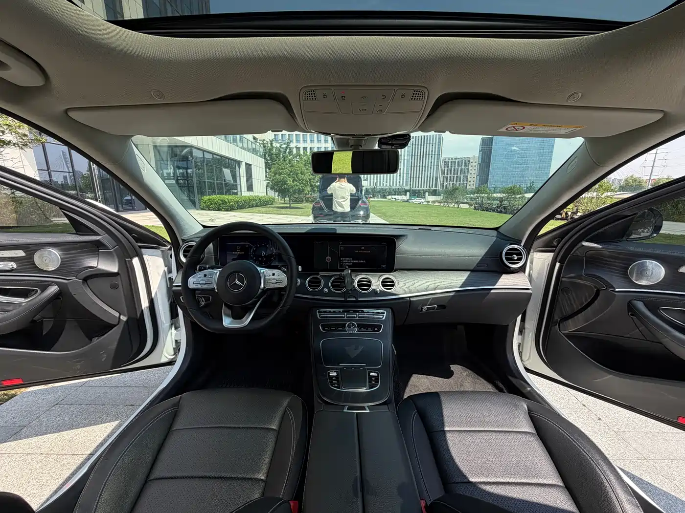 Mercedes-Benz E-Class 2019 E 300 L Sport Luxury фото 18
