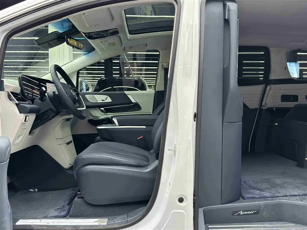 Buick Century 2023 2.0T 4-Seat Private Edition фото 6